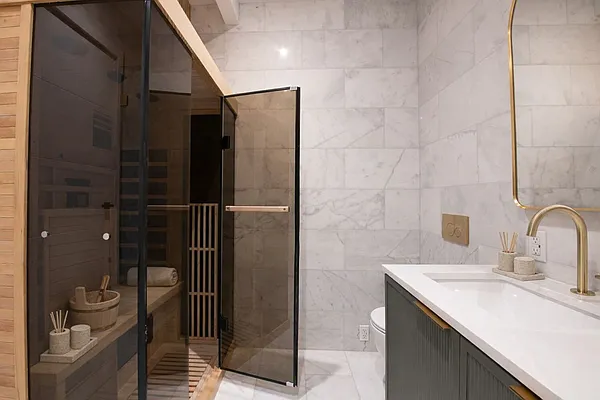 Bathroom, photo 2