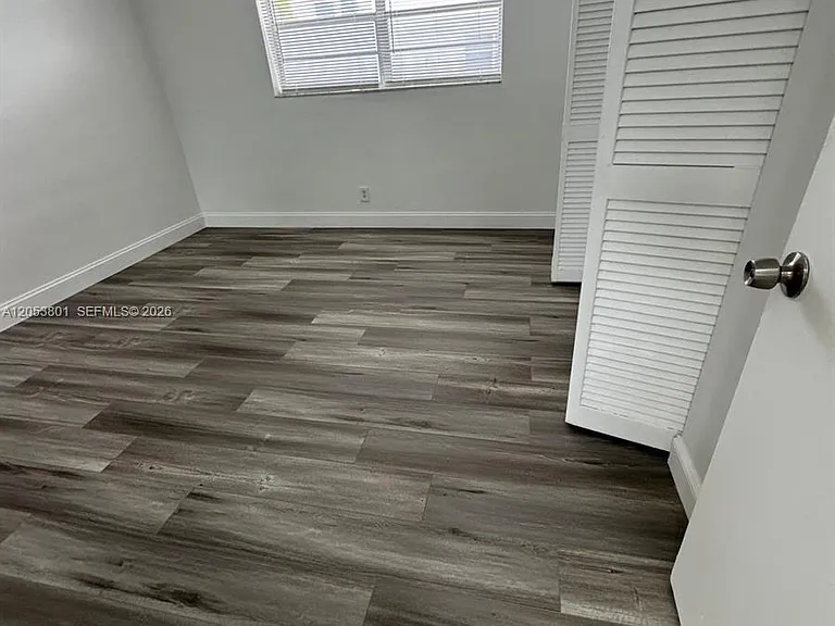 2435 Van Buren St #2B — Photo 2