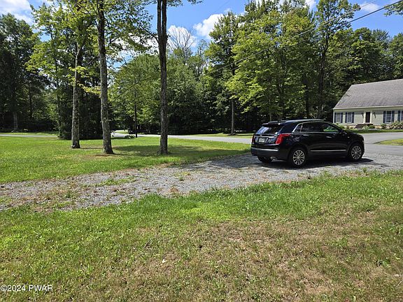 4th image of Woodlyn Ln N