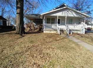 1810 Fairfax St, Carlyle, IL
