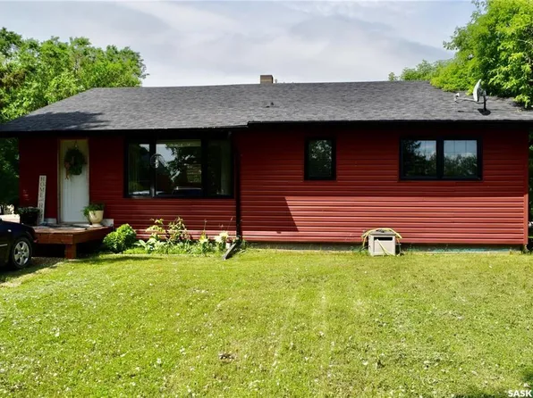 6 Main STREET, Manor, SK S0C 1R0