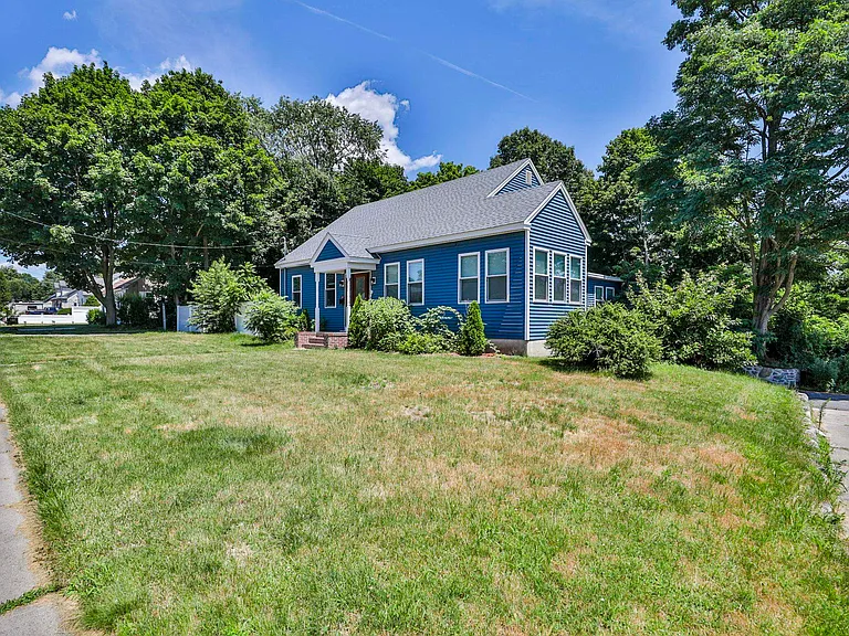 151 Tolles St — Photo 1