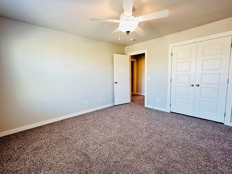 2116 Camino Del Plaza Ln — Photo 30