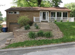 5005 Hialeah Dr, Pittsburgh, PA 15239