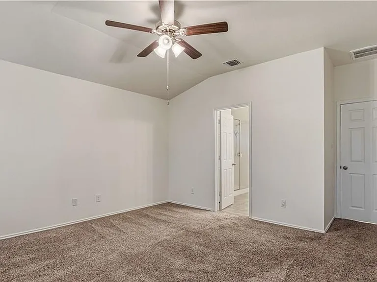 2405 Elba Dr — Photo 19