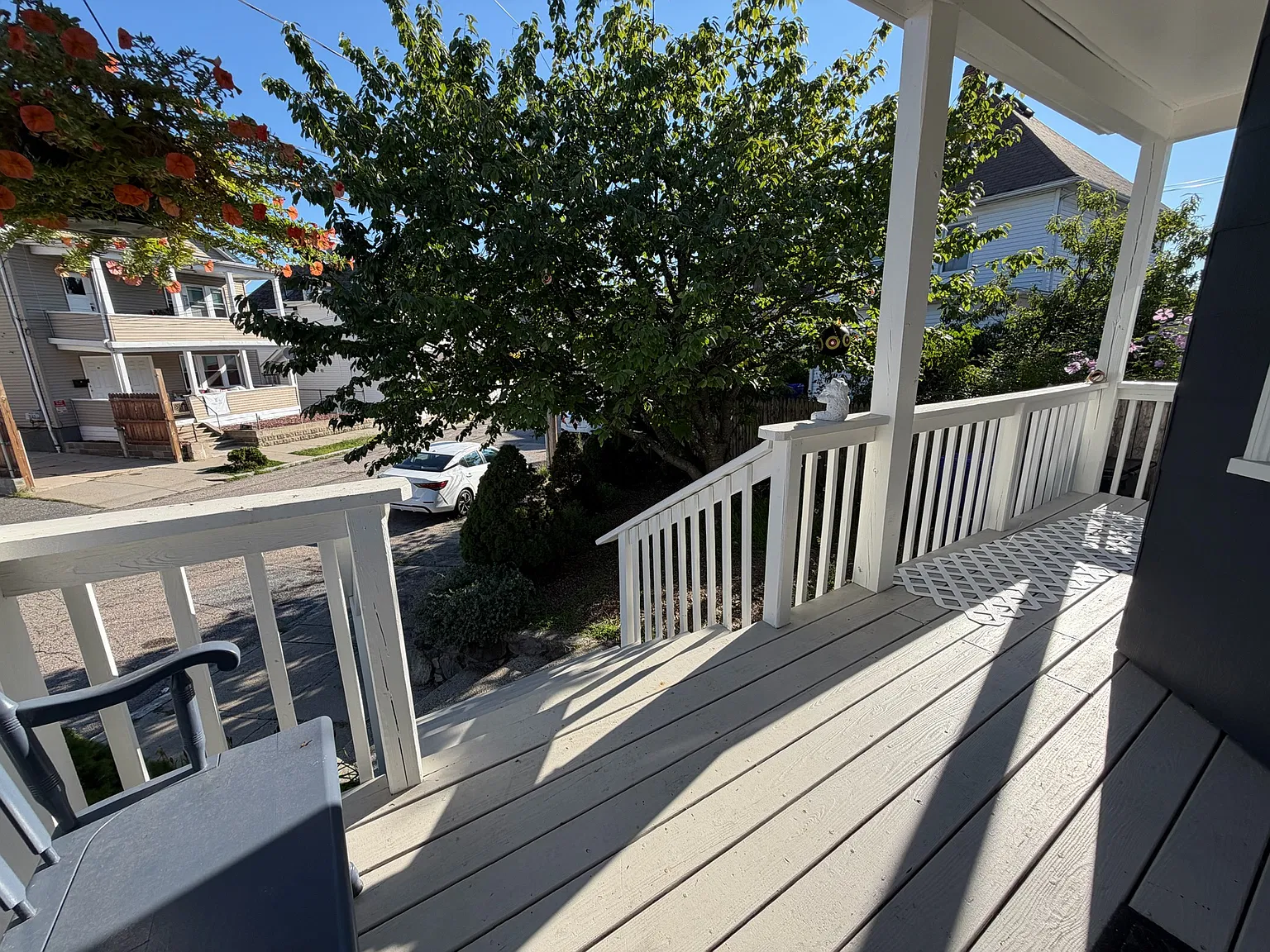3 bed, 1.5 bath, 1350 sqft, $2,995 — Photo 3