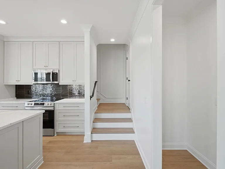 1890 Dawson Cir — Photo 6