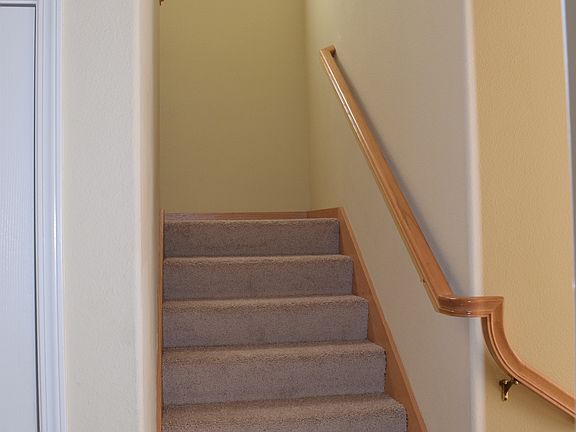 5th image of 1033 White Birch Dr