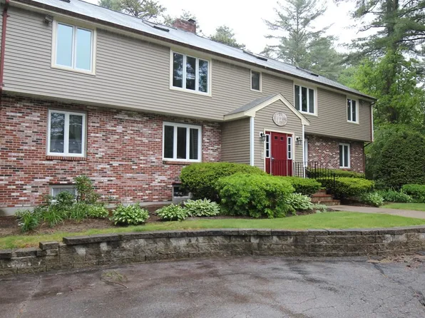 25 Hilltop Ln APT 3, South Easton, MA 02375