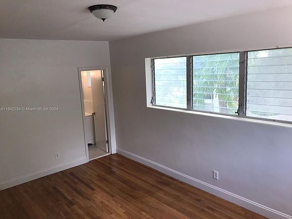 4th image of 1170 99th St APT 4