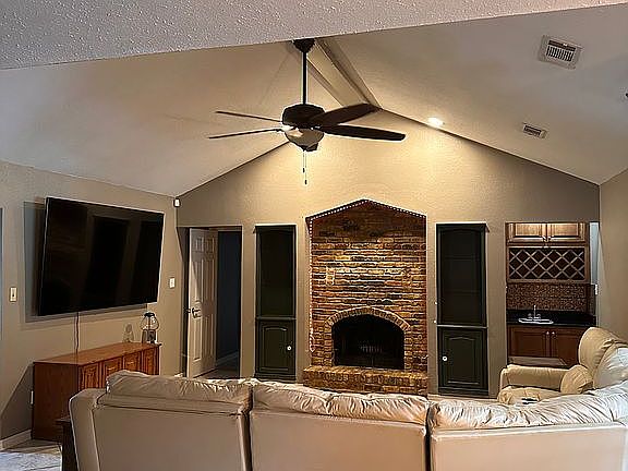 4th image of 104 Rue De La Paix