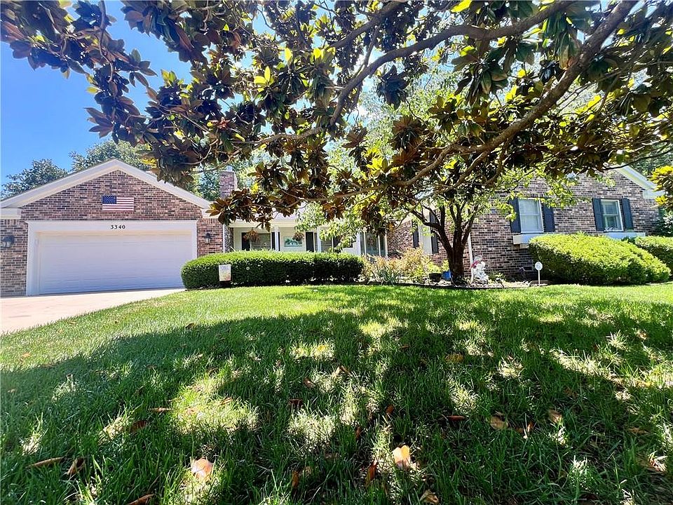 1st image of 3340 Crown Dr
