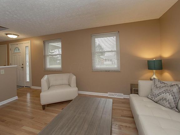 4th image of 3044 Woodgrove Dr