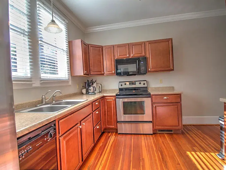 18 Atwood St — Photo 11