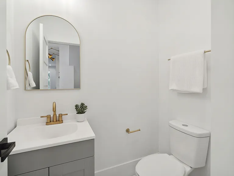 163 U St NE #1 — Photo 14