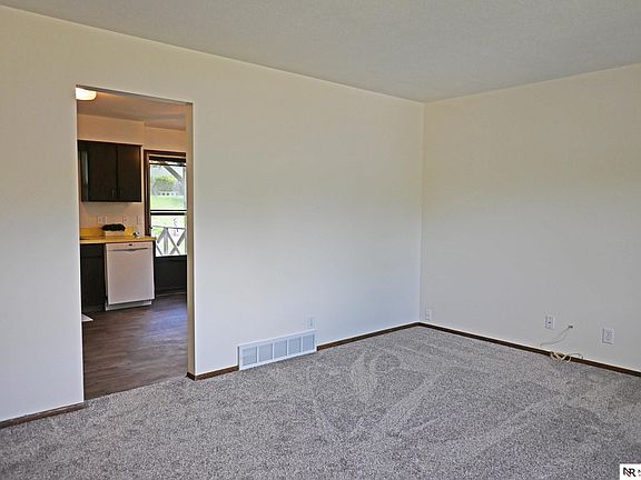 3rd image of 4841 N 130th Cir