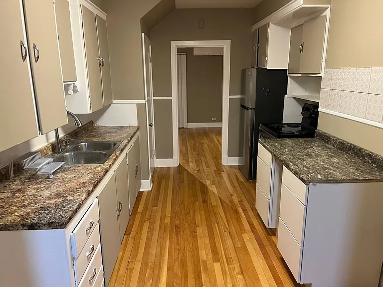 147 Fraser Ave — Photo 9