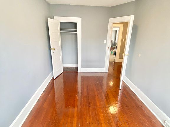 3rd image of 33-35 W Avon Ave #2L