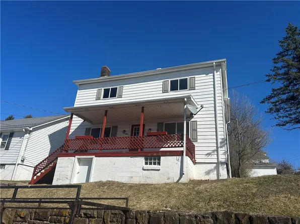 904 N Jefferson St, Connellsville, PA 15425