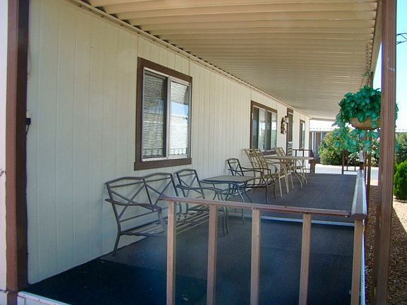 Deck Patio Furn. Included