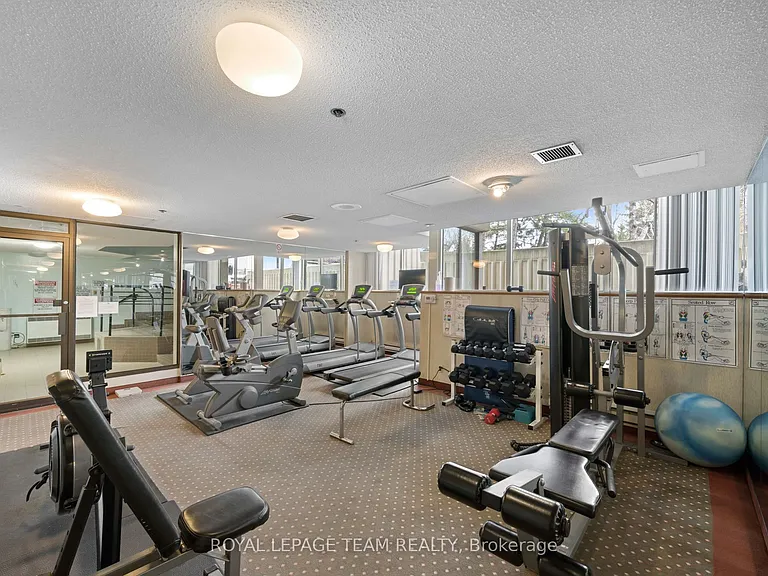 1500 Riverside Dr #2408 — Photo 30