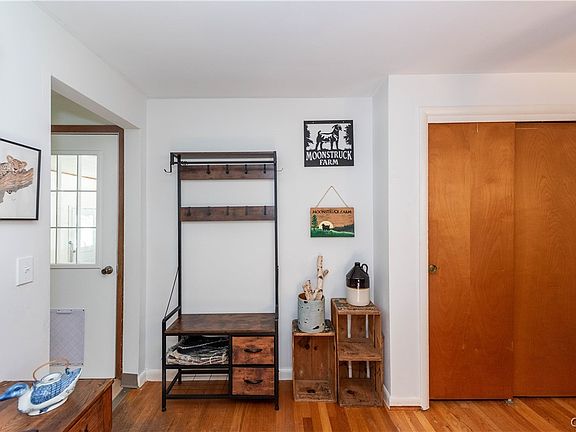 5th image of 6637 E Taft Rd
