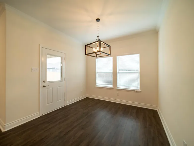 8507 Christie Ln — Photo 18