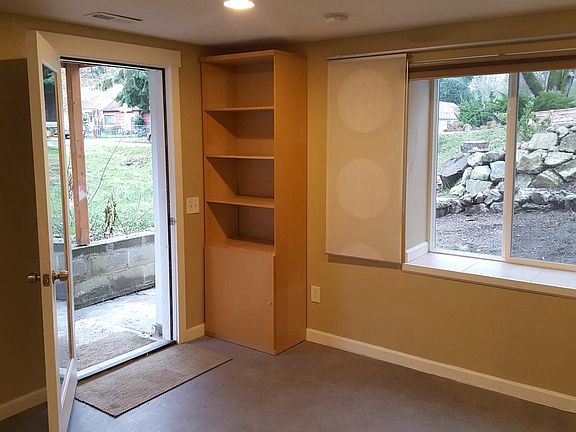 view from living room towards the front of the house