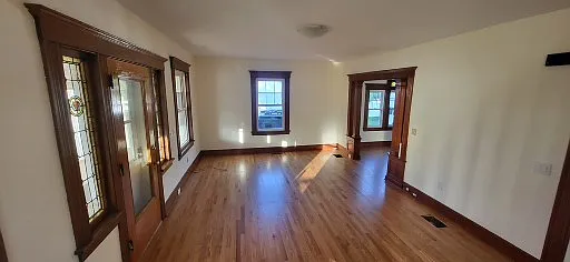 3 bed, 1319 sqft, $3,500 — Photo 4