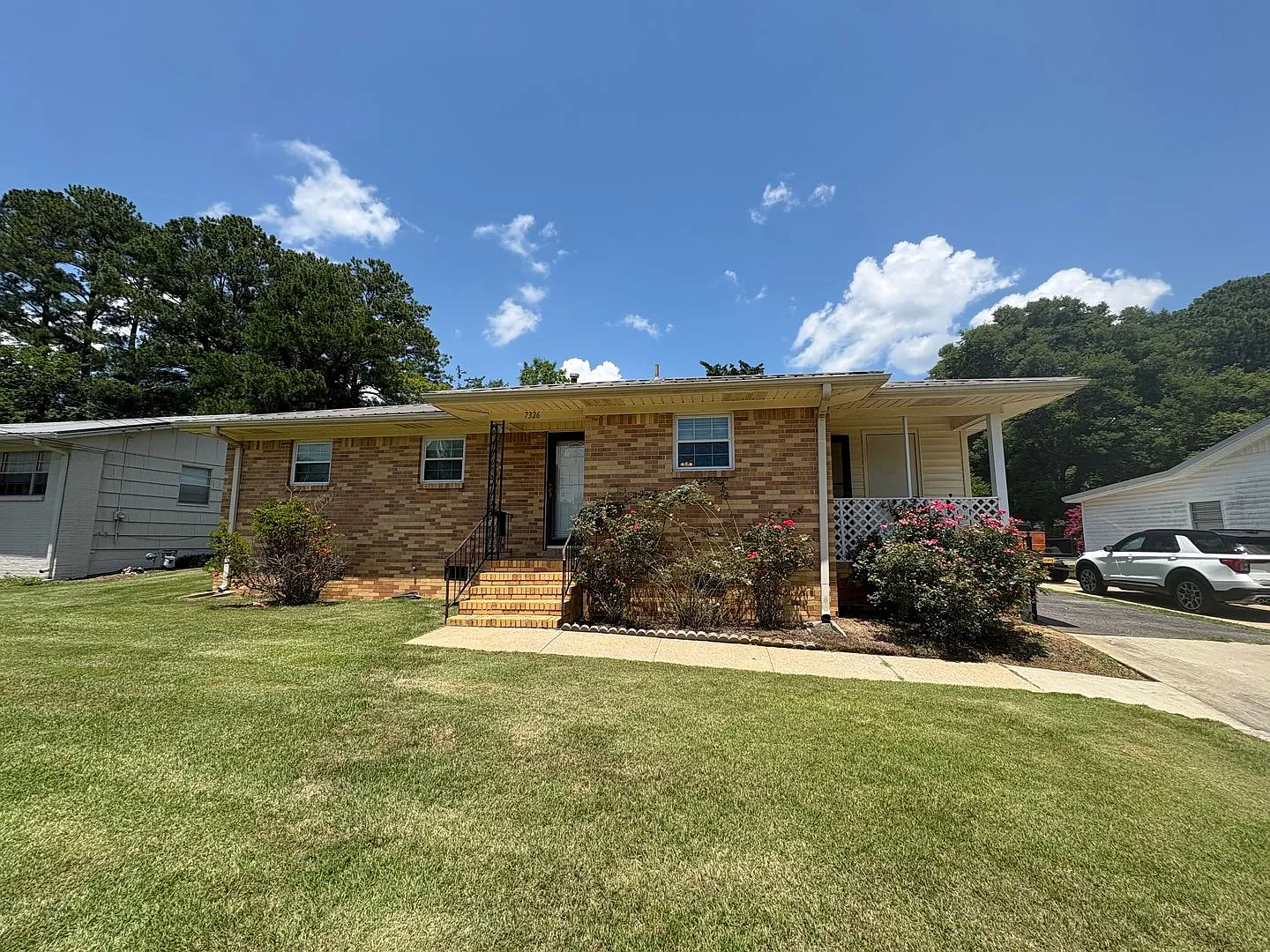 For Rent — Photo 1