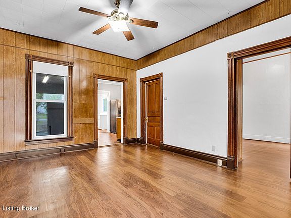 4th image of 2618 W Main St
