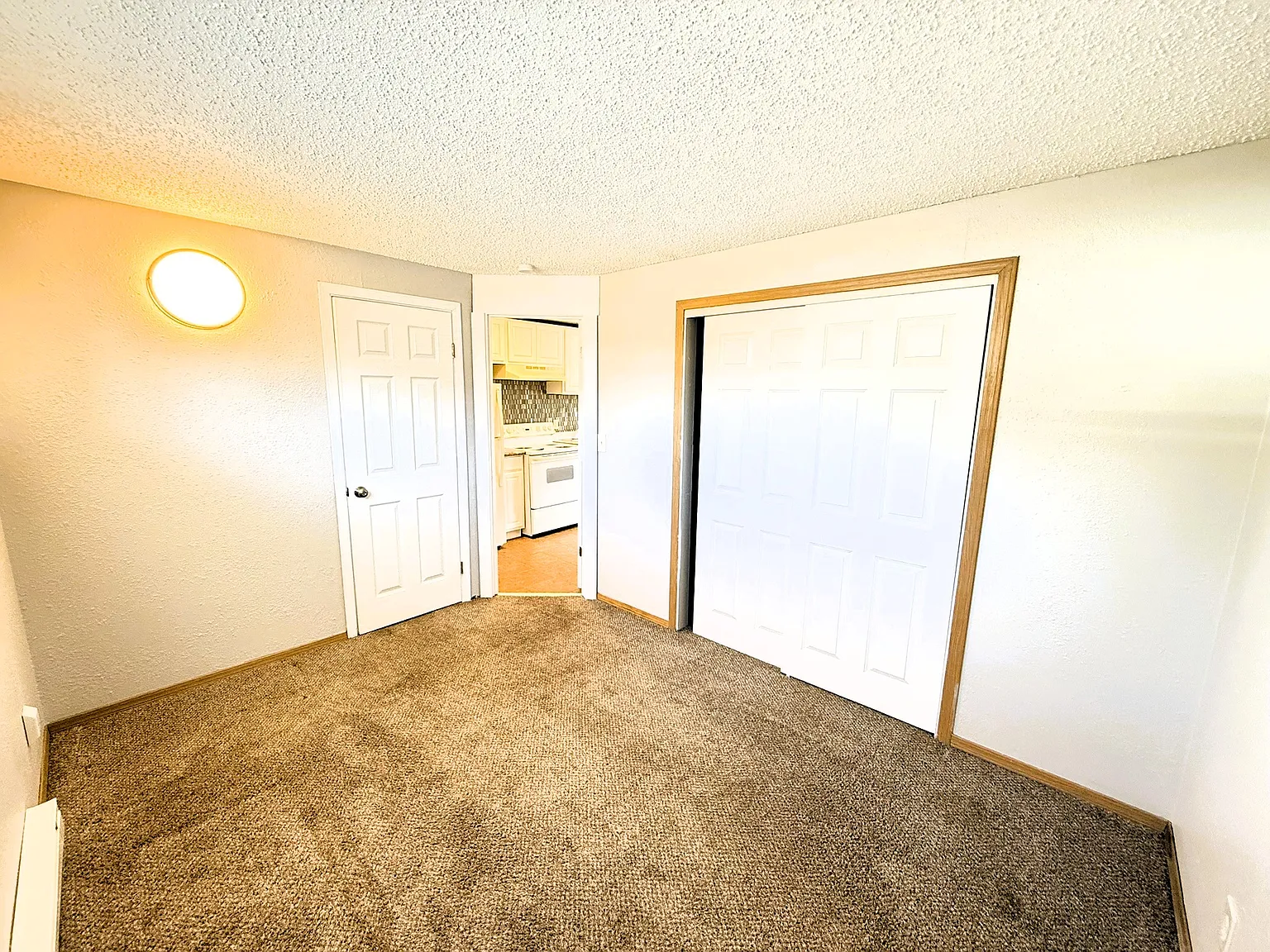 1 bed, 480 sqft, $1,050 — Photo 3