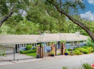 525 Berkshire Ave, La Canada Flintridge, CA 91011