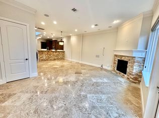 6121 Hamman St, Houston, TX 77007