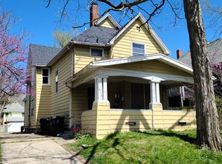 622 E Locust St, Bloomington, IL 61701