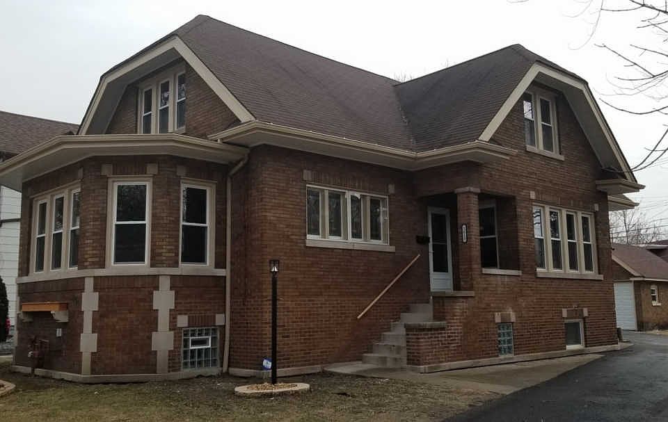 1st image of 1615 W 108th Pl