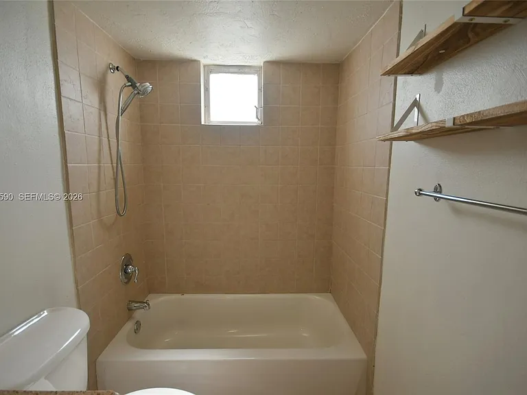 6884 N Kendall Dr #C401 — Photo 47