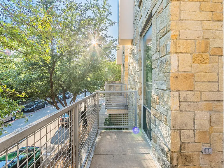 6927 Sumner St — Photo 45