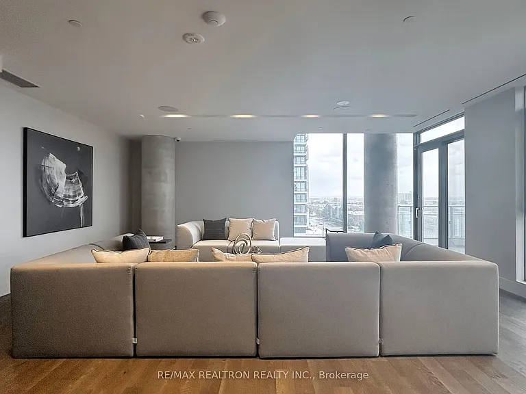 1000 Portage Pkwy #3110 — Photo 29