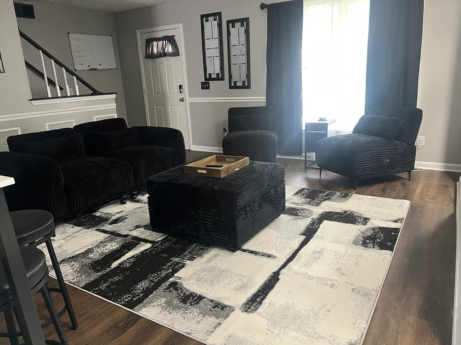 4 bed, 2.5 bath, 1700 sqft, $3,000 — Photo 3