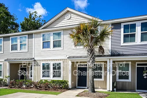 7833 Montview Rd Photo 1