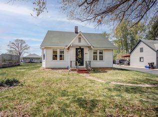 6412 Godfrey Rd, Godfrey, IL 62035