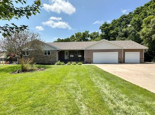 1154 56th St, Hudson, WI 54016