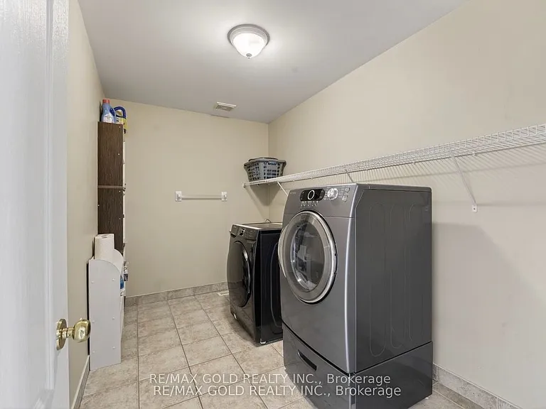 24 Murray Ct — Photo 13