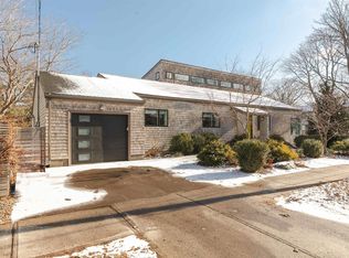 911 Greenwood Ave, Halifax, NS B3H 3L1