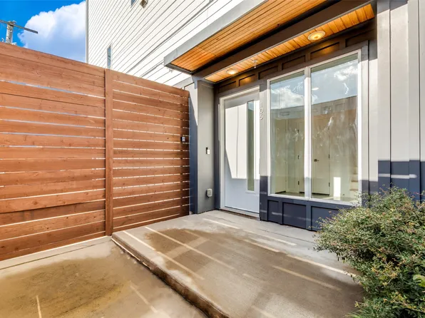 1505 N Garrett Ave #105, Dallas, TX 75206