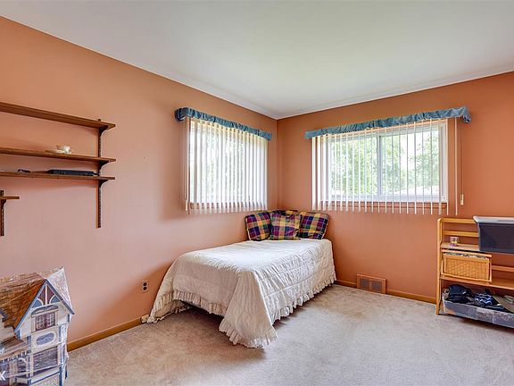 2nd image of 53263 Starlite Dr