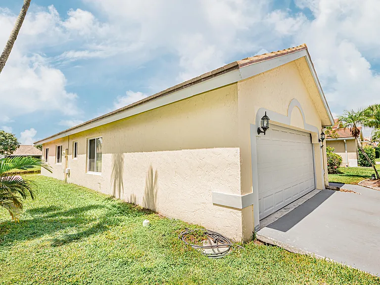 5148 Rosen Blvd — Photo 46