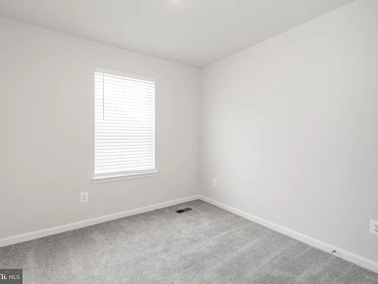 405 17th Ave — Photo 26