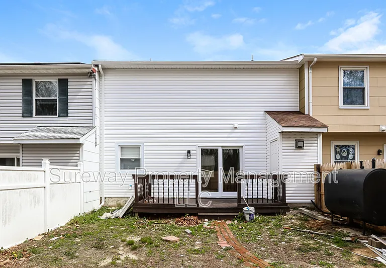 37 Berkshire Rd — Photo 14